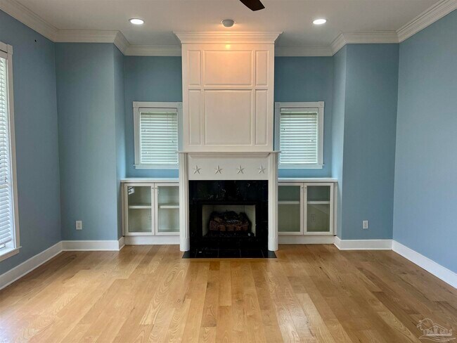 Foto del edificio - 326 Deer Point Dr