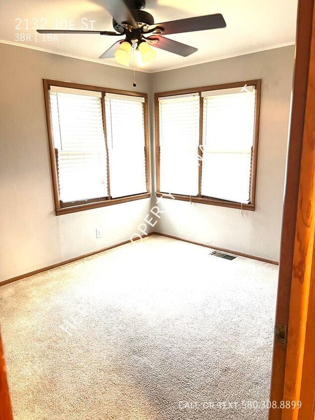 Building Photo - Beautiful 3 bedroom available near the hos...