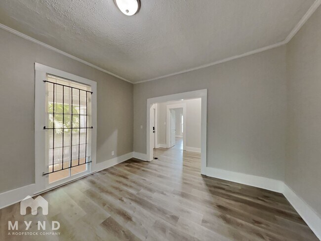 Foto del edificio - 117 Thayer Ave SE