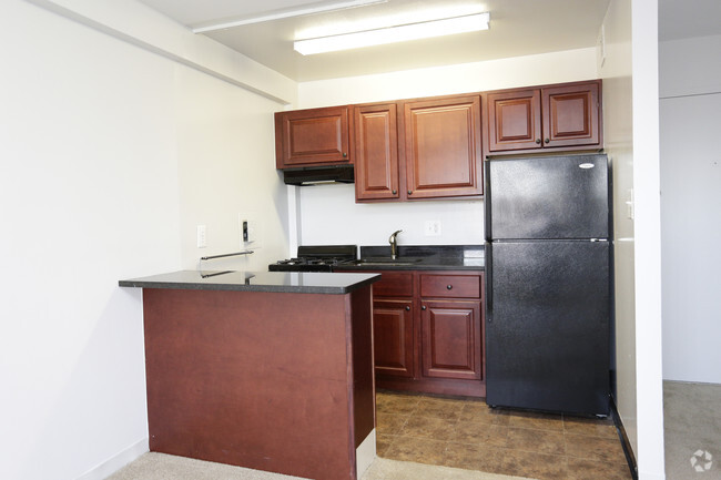 Kitchen - 5100 Connecticut Avenue Apartments