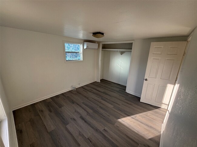 Foto del edificio - 11440 Underwood St