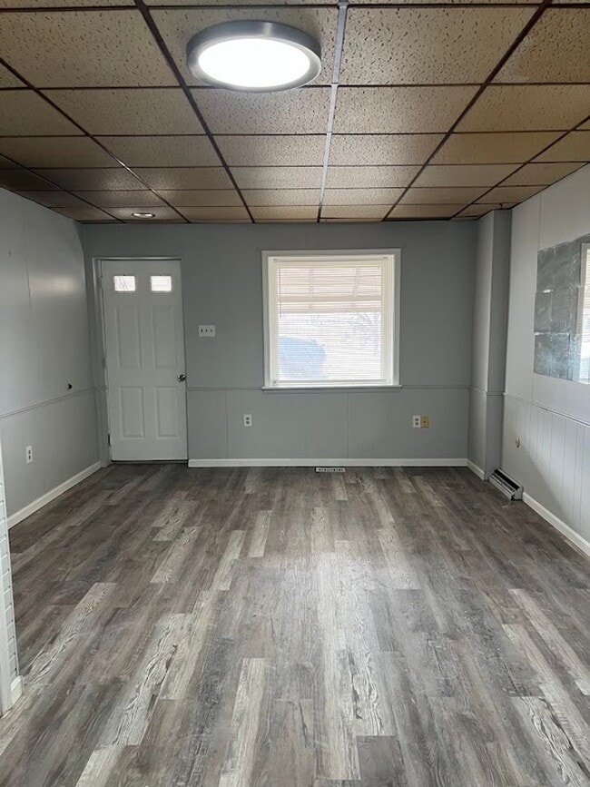 Foto del edificio - Single Family Home in the City of Reading - 3 Private Bedrooms