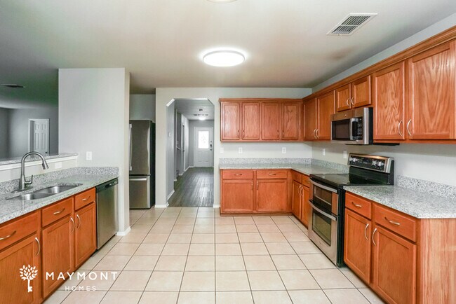 Building Photo - 349 Willow View