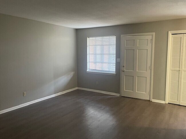 Foto del edificio - Convenience in Winston-Salem