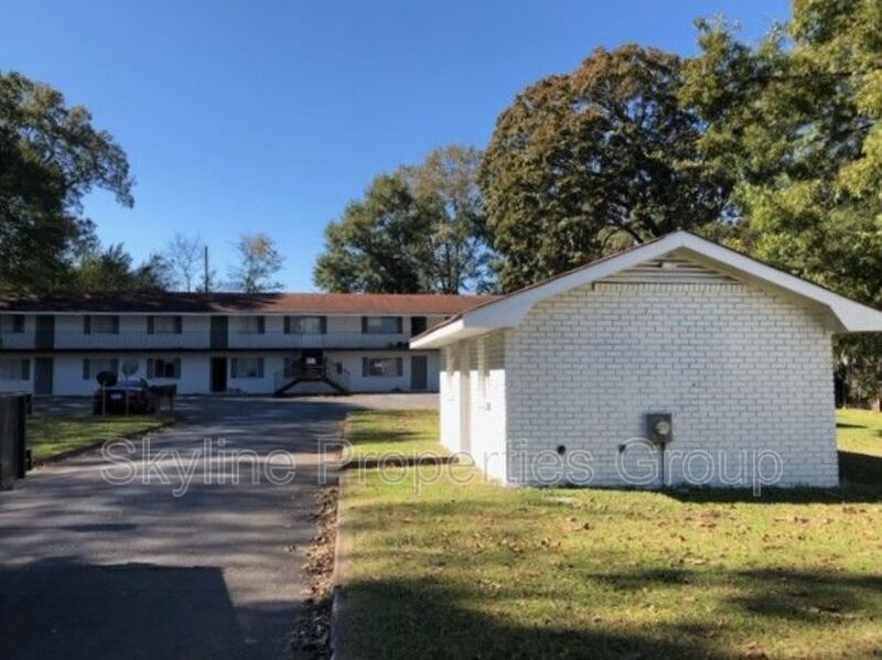 Primary Photo - 414 Cassville Rd