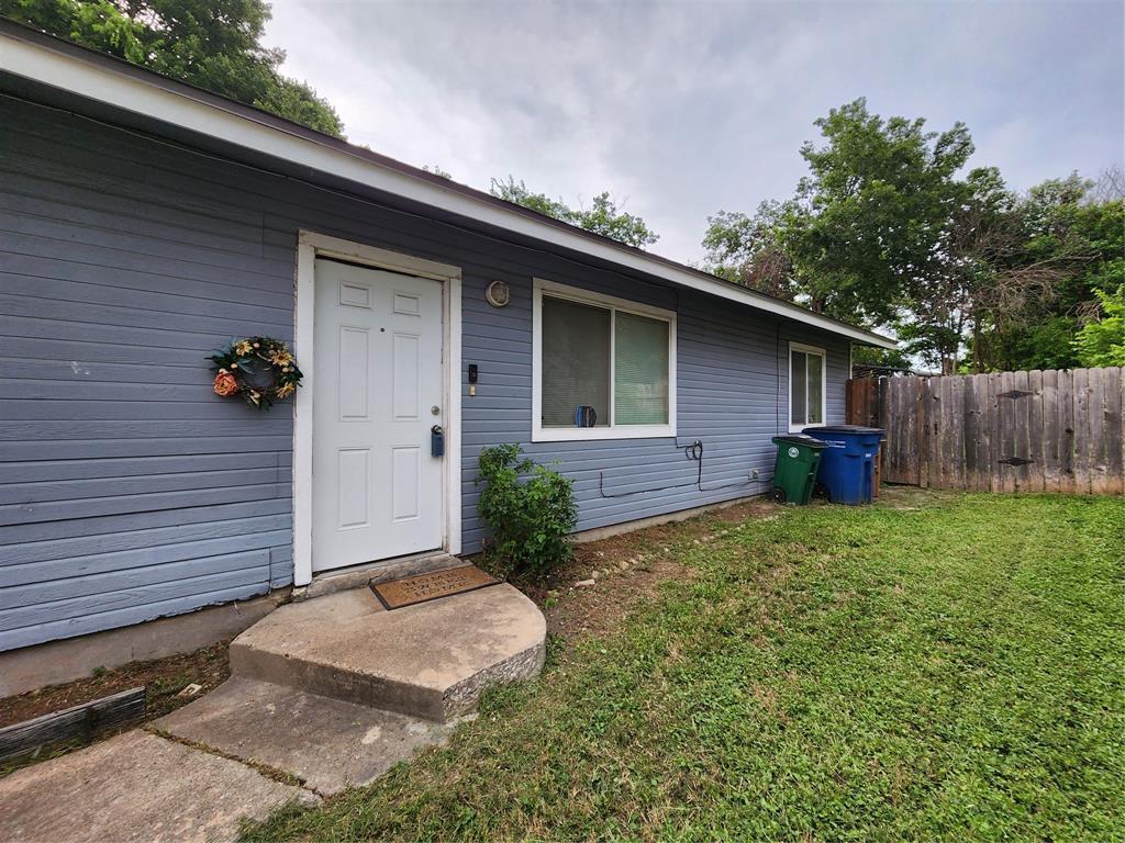 7107 Carver Ave, Austin, TX 78752 Townhome Rentals in Austin TX