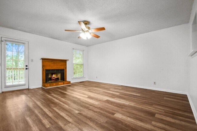 Foto del edificio - Two Bedroom in Sango!