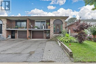 Building Photo - 31 Terryhill Crescent