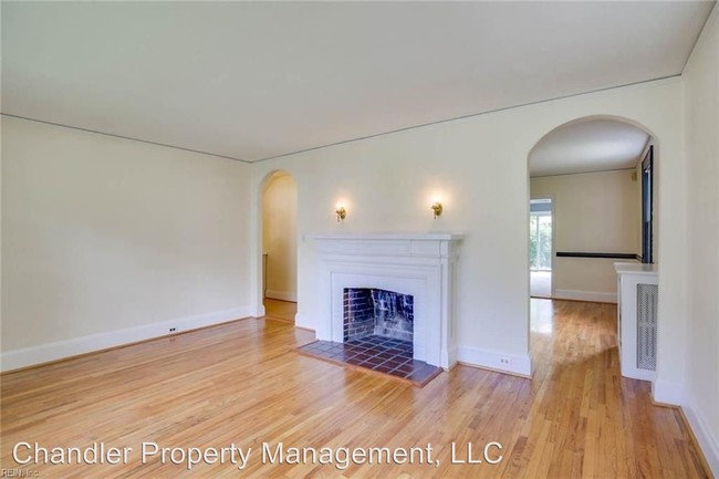Building Photo - 3 br, 2 bath House - 6224 Powhatan Ave