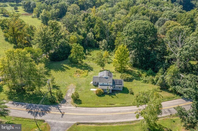 Foto del edificio - 2148 Thomas Run Rd