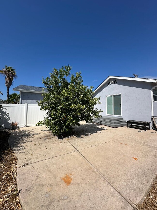Foto del edificio - Fletcher Hills/El Cajon 3Br House