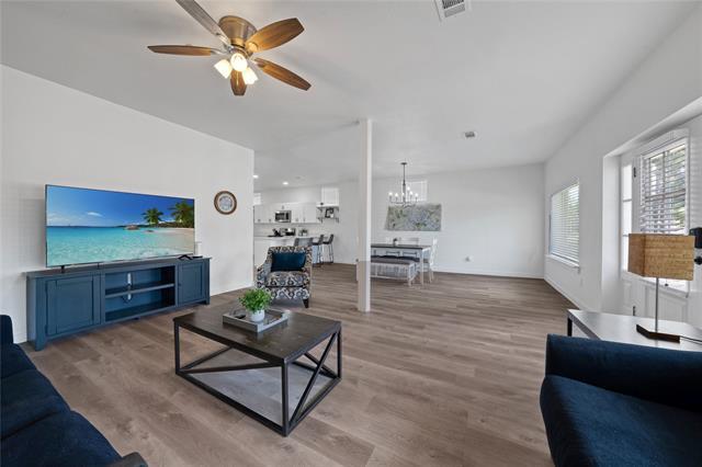 Foto del edificio - 1011 S Armstrong Ave