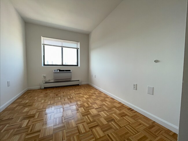 Foto del edificio - 3212 23rd St