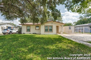 Foto principal - 326 Sublett Dr