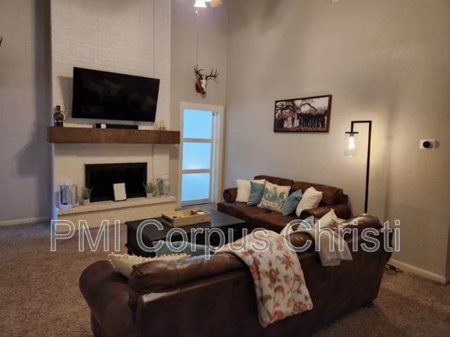 Building Photo - 4133 River Hill Dr