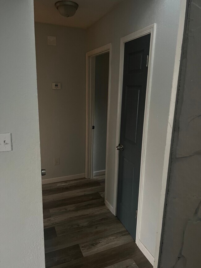 Building Photo - 2709 Donley St