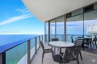Building Photo - 15701 Collins Ave