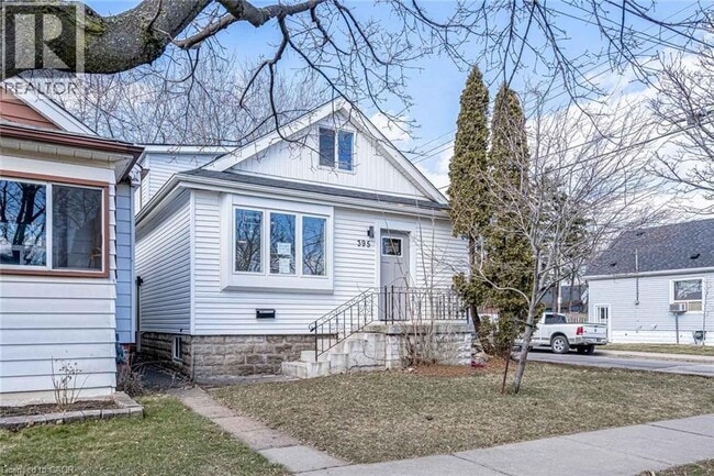 Building Photo - 395 Paling Ave