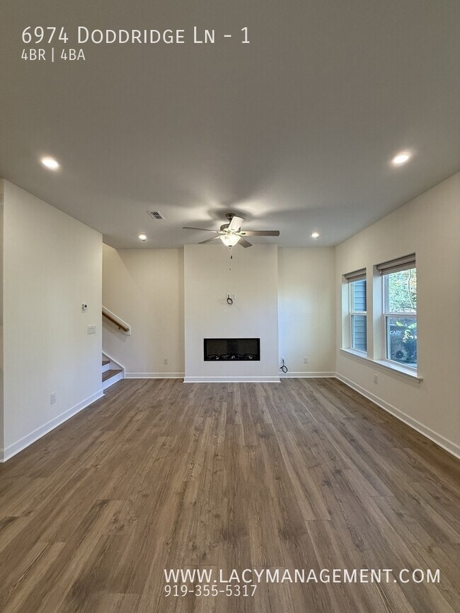 Foto del edificio - 6974 Doddridge Ln