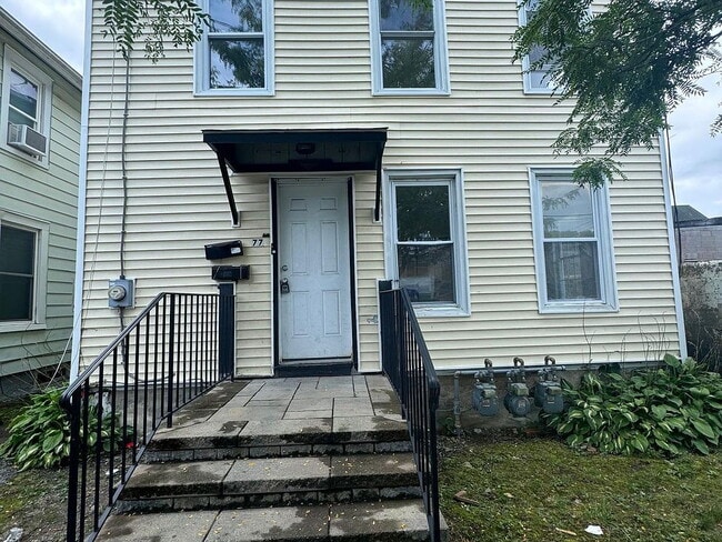 Building Photo - 77 Cottage St