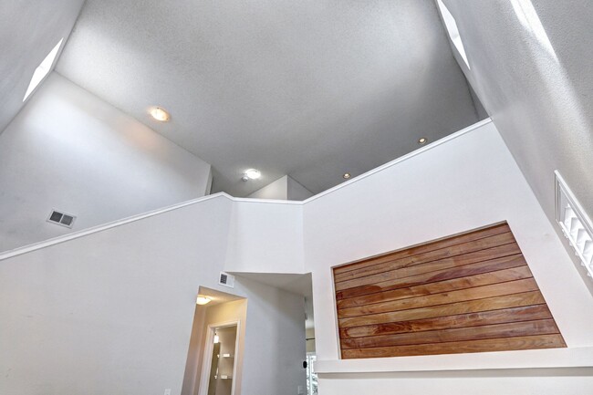 Foto del edificio - 2 story 3 bed 2.5 bath home in The Meadows...