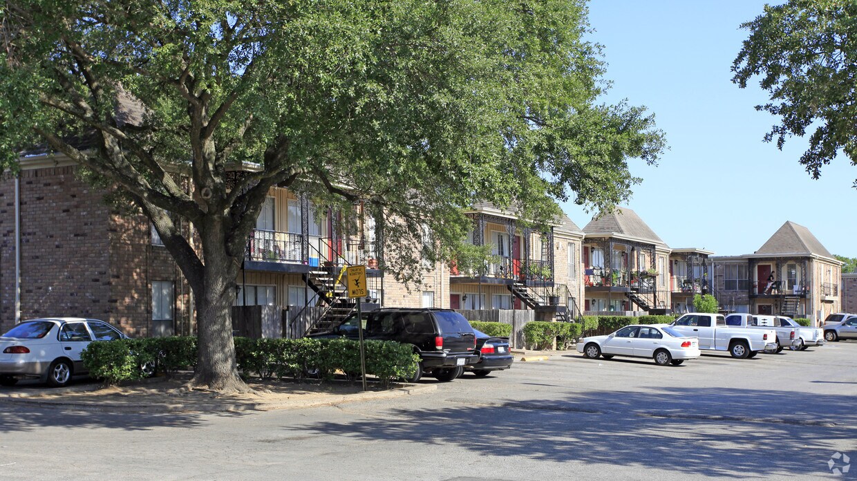 Napoleon Square Apartments Houston, TX
