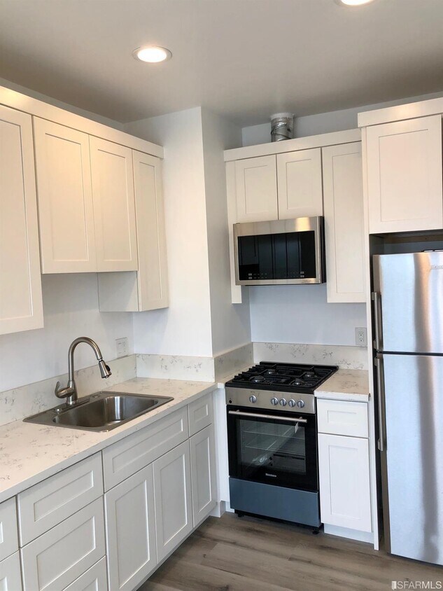 Foto principal - 1237 Russell St