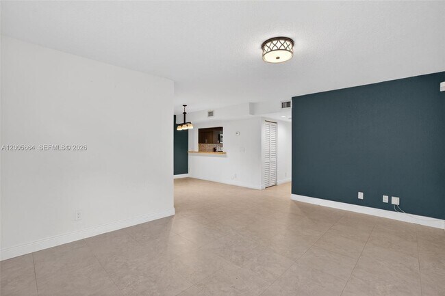 Foto del edificio - 845 NW 91st Terrace