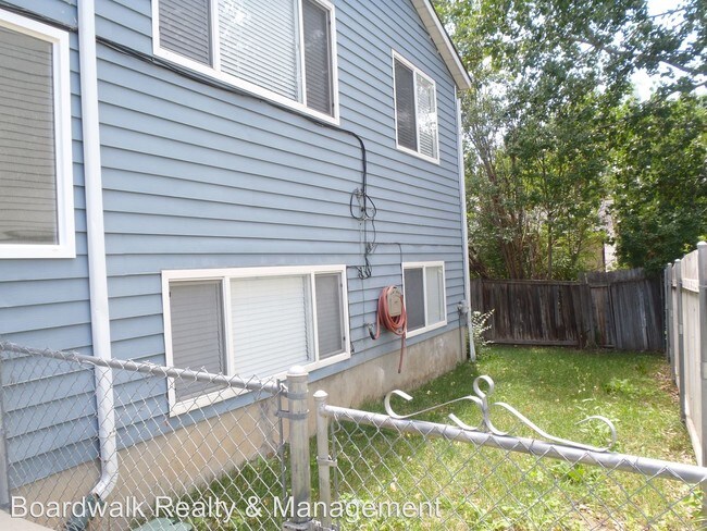 Foto del edificio - 7926 Chadbourne Dr