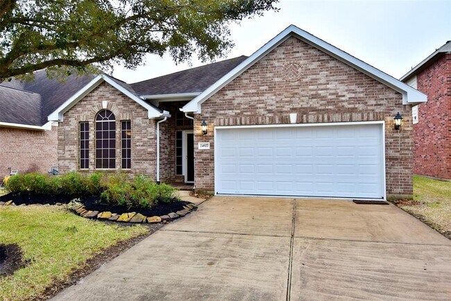 Building Photo - 24927 Lakecrest Manor Dr