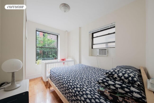 Building Photo - 211 W 80th St