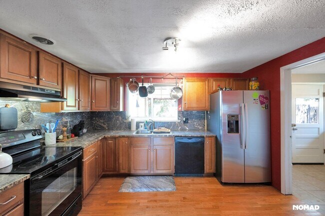 Building Photo - Charming 3BR House in Denver