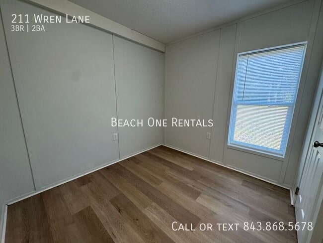 Foto del edificio - 211 Wren Ln