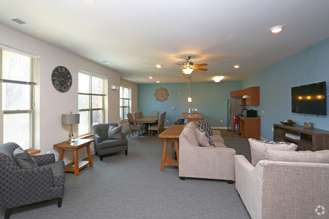 Community Room - Fox Crossing II