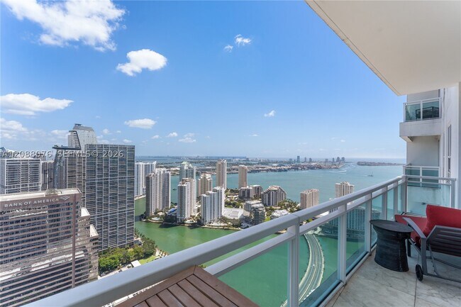 Building Photo - 950 Brickell Bay Dr