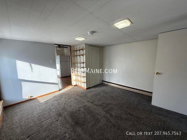 Foto del edificio - 600 S Main St