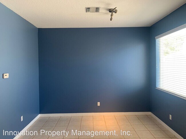 Building Photo - 2 br, 2.5 bath House - 12654 Langstaff Dr.