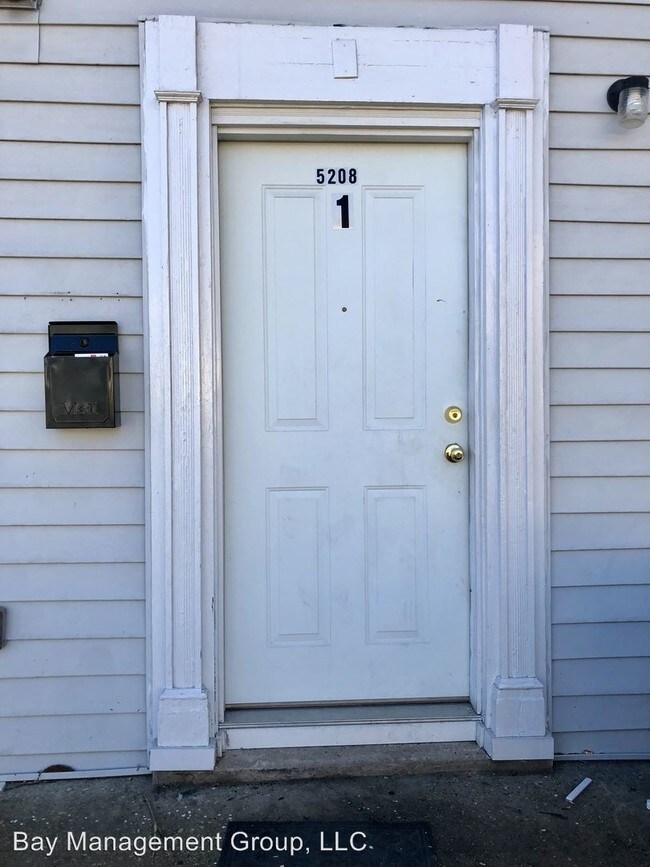 Building Photo - 5208 Belair Rd