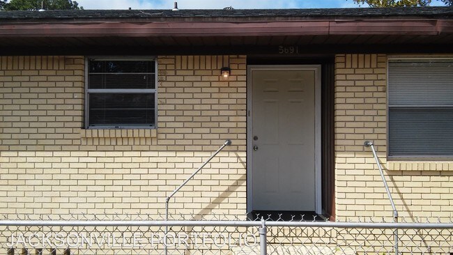 Building Photo - 5691 Atlee Ave