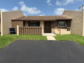 Building Photo - 11002 SW 125th Ct