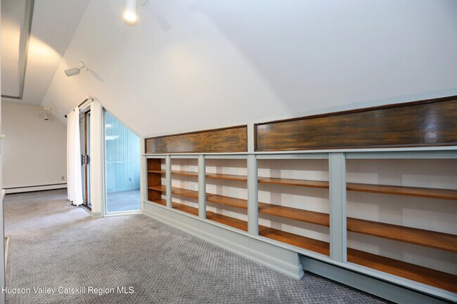 Foto del edificio - 504 Wilbur Ave