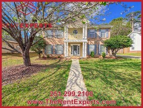 Building Photo - 7210 Ashmoor Dr N