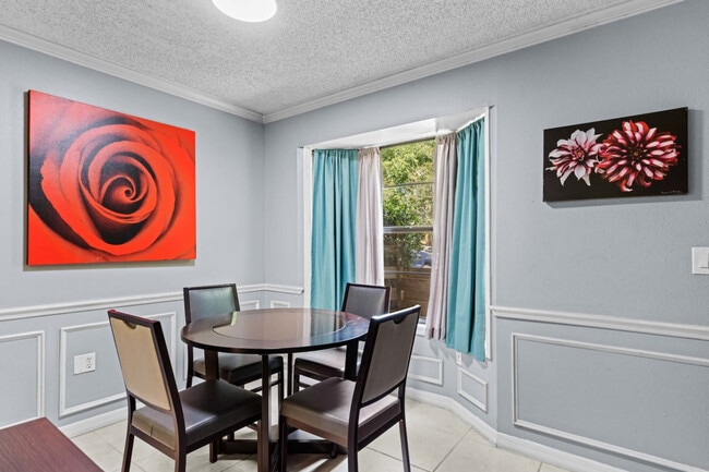 Building Photo - 4531 SW 44th Ln