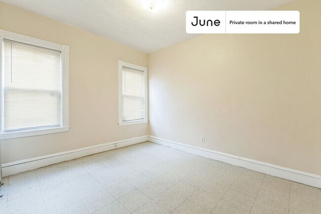 Foto del edificio - Room in Shared 5 bed/1.5 bath home