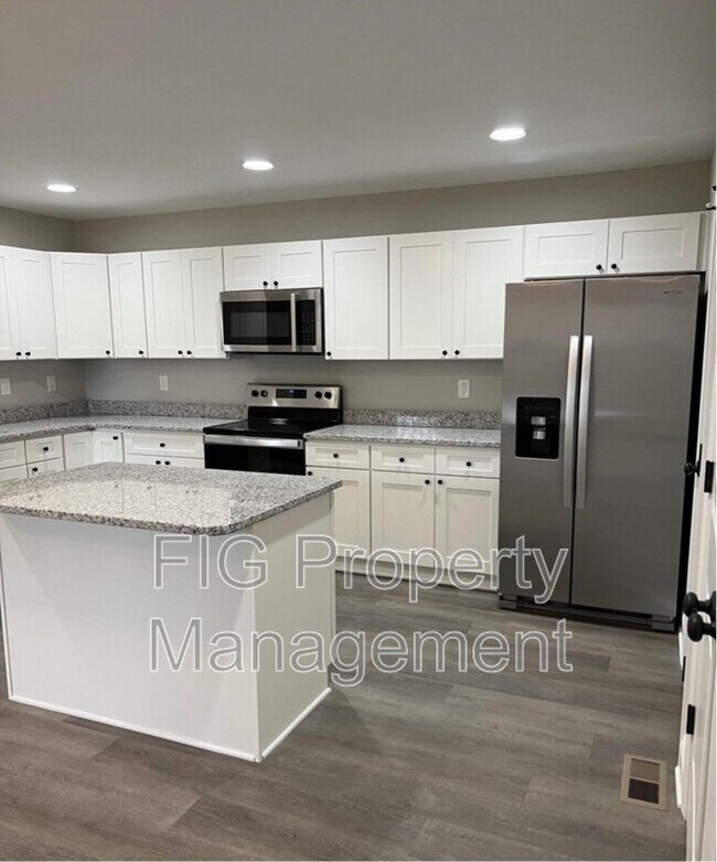 807 E Lincoln Rd, Alcoa, TN 37701 Townhome Rentals in Alcoa TN