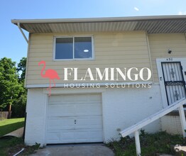 Building Photo - 450 Bernard Ct