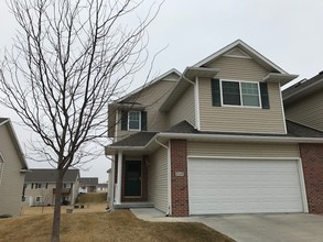 Building Photo - 7548 Diamond Ct