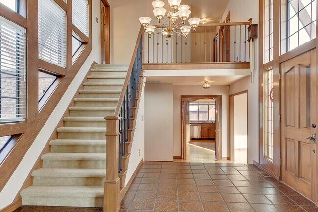 Building Photo - BEAUTIFUL TUDOR HOME WITH VIEWS OF MT. ST....