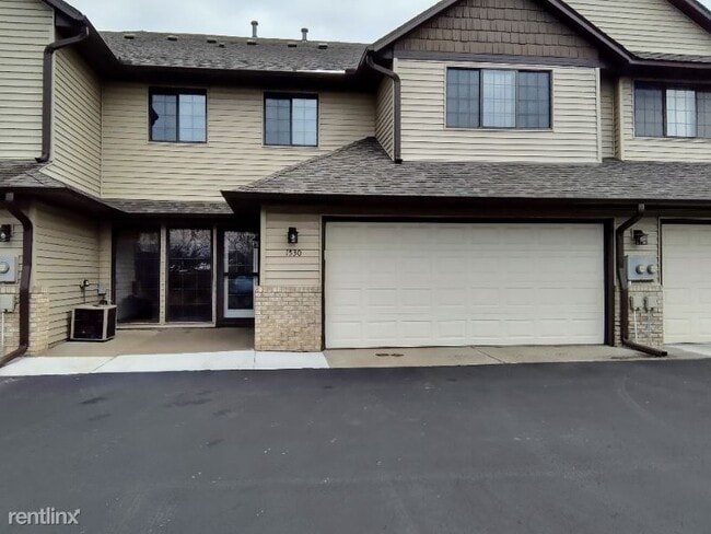 Building Photo - 3 br, 3 bath Townhome - 1530 Cottage Dr