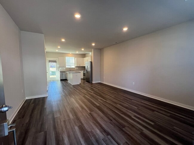 Building Photo - 1781 Frodo Wy